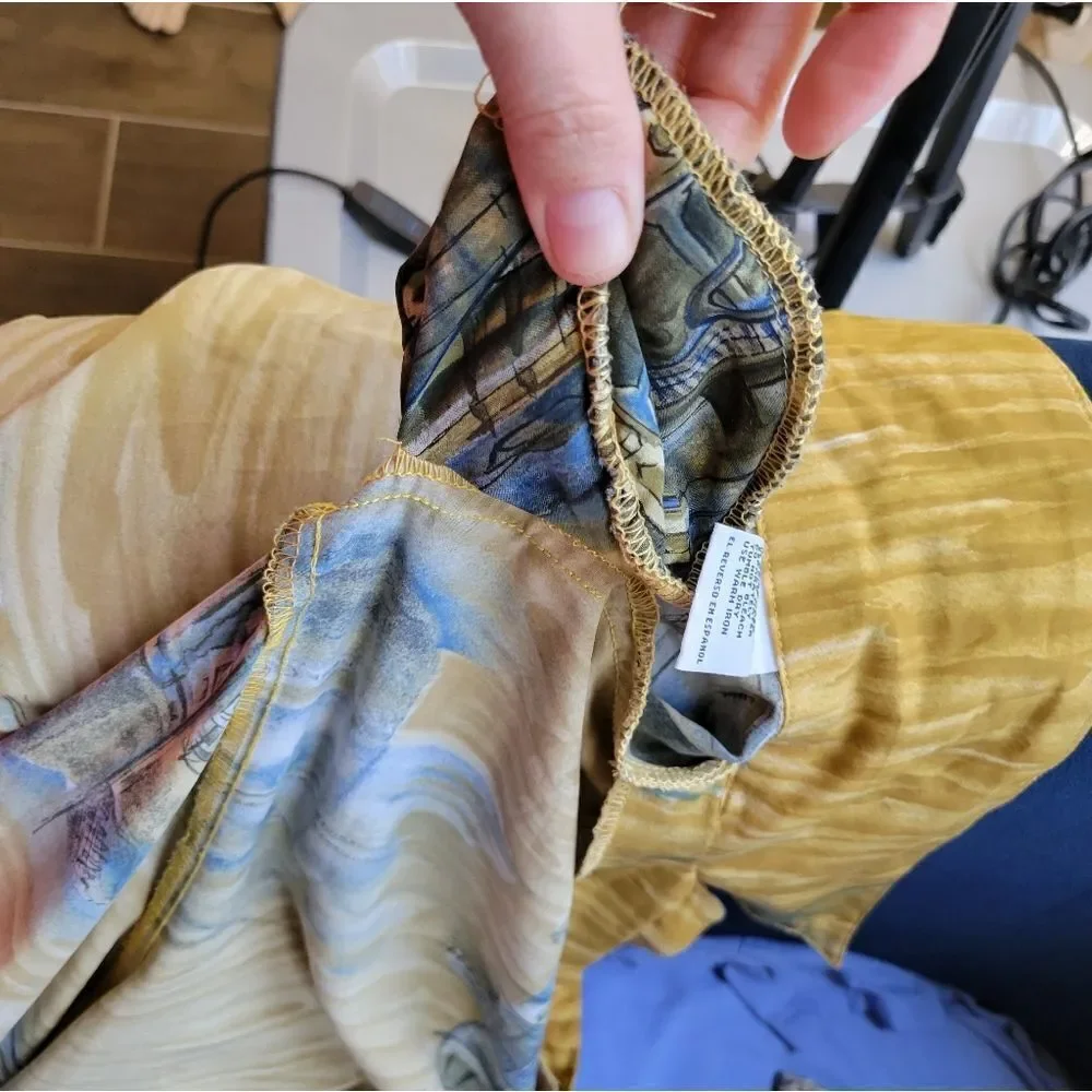 Vintage Wild Thyme oversized long sleeve printed button down shirt. - Picture 5 of 14